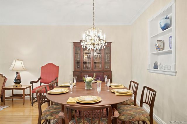 949 Palmer Road 1R, Bronxville, NY 10708