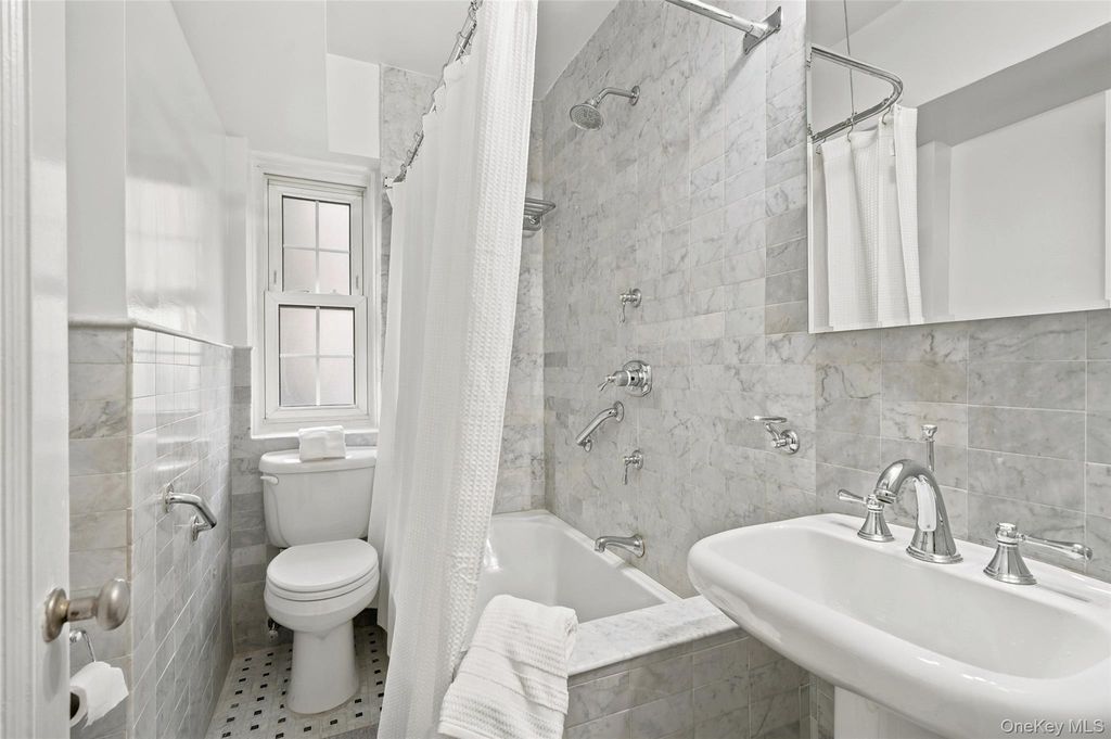 949 Palmer Road 1R, Bronxville, NY 10708 — photo 4