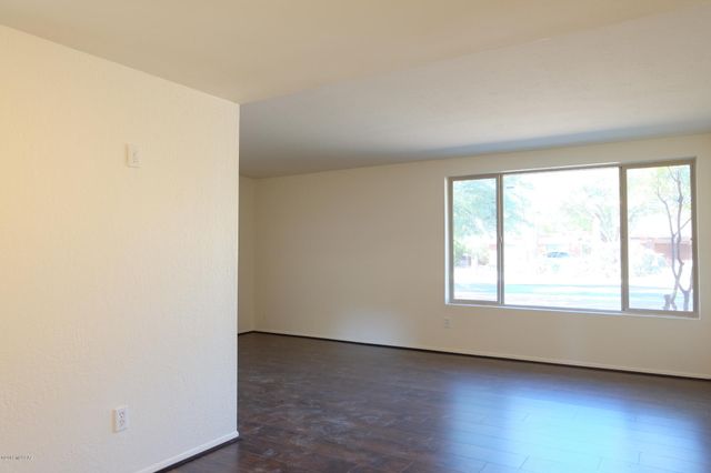 7852 E Elida Street, Tucson, AZ 85715