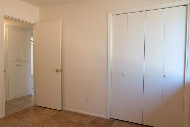 7852 E Elida Street, Tucson, AZ 85715