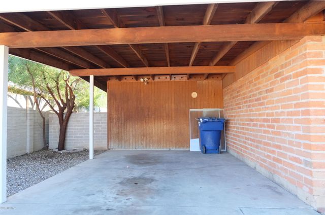 7852 E Elida Street, Tucson, AZ 85715