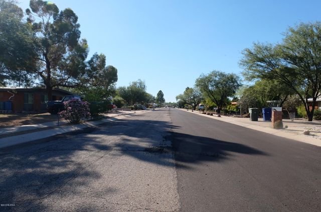 7852 E Elida Street, Tucson, AZ 85715