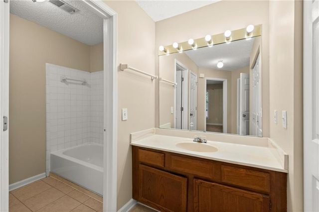 2517 Vineyard Way SE, Smyrna, GA 30082