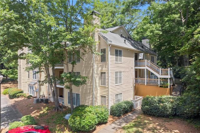 2517 Vineyard Way SE, Smyrna, GA 30082