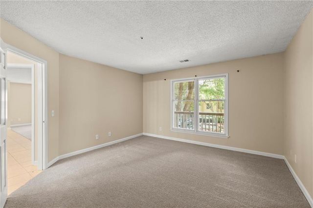 2517 Vineyard Way SE, Smyrna, GA 30082