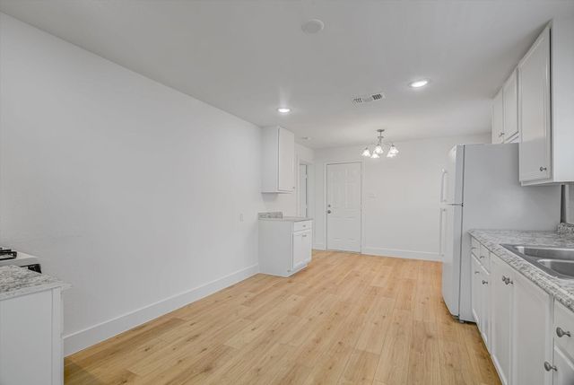 1212 E 32nd Street, Houston, TX 77022