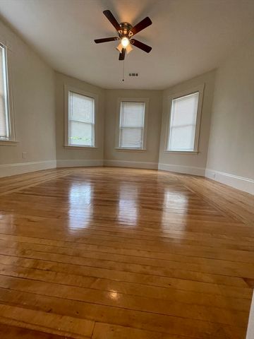 50 Whipple St 2, Worcester, MA 01607