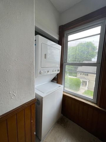 50 Whipple St 2, Worcester, MA 01607