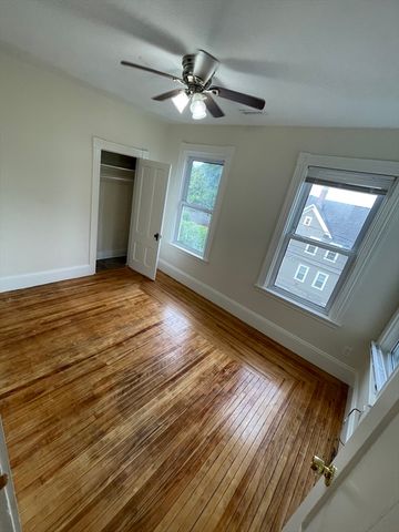 50 Whipple St 2, Worcester, MA 01607