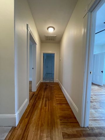 50 Whipple St 2, Worcester, MA 01607