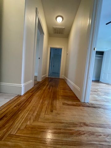 50 Whipple St 2, Worcester, MA 01607