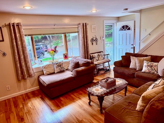 23 Bonavesta Ter, Lynn, MA 01905