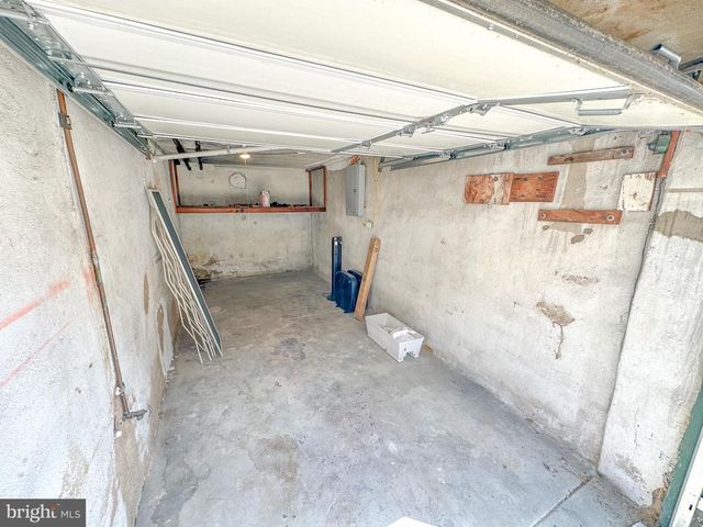 1984 RENOVO ST, Philadelphia, PA 19138