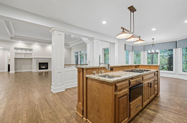 5055 Slate Run Woods Court, Upper Arlington, OH 43220