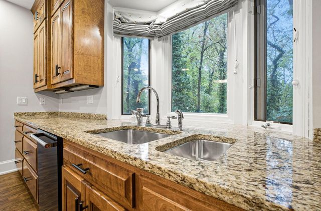 5055 Slate Run Woods Court, Upper Arlington, OH 43220