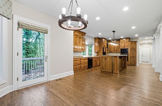 5055 Slate Run Woods Court, Upper Arlington, OH 43220