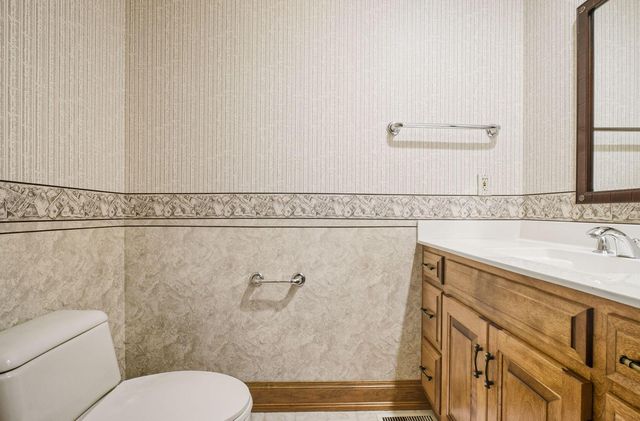 5055 Slate Run Woods Court, Upper Arlington, OH 43220