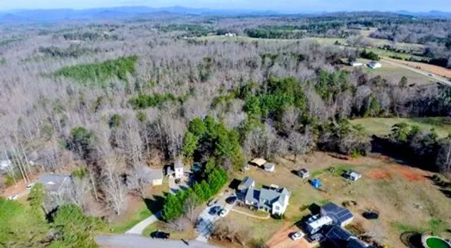 224 Ike Road, Six Mile, SC 29682