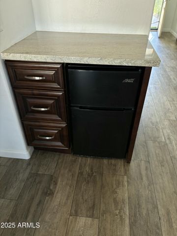 1302 W HONEYSUCKLE Lane, Chandler, AZ 85248