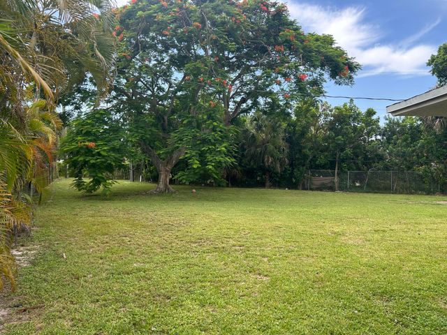 250 NW 46th Street 250, Boca Raton, FL 33431
