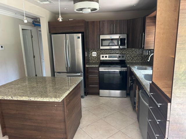 250 NW 46th Street 250, Boca Raton, FL 33431