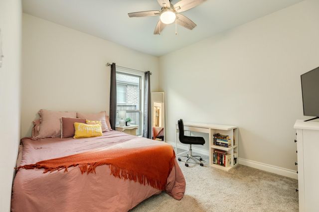 9230 Eckert Road, Iowa Colony, TX 77583