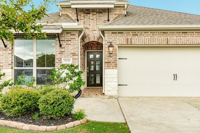 9230 Eckert Road, Iowa Colony, TX 77583