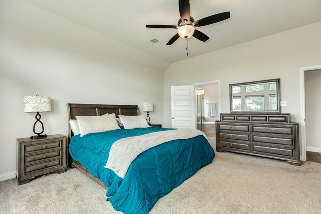 9230 Eckert Road, Iowa Colony, TX 77583