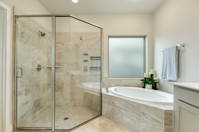 9230 Eckert Road, Iowa Colony, TX 77583