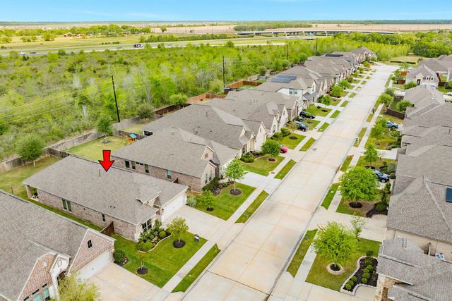 9230 Eckert Road, Iowa Colony, TX 77583