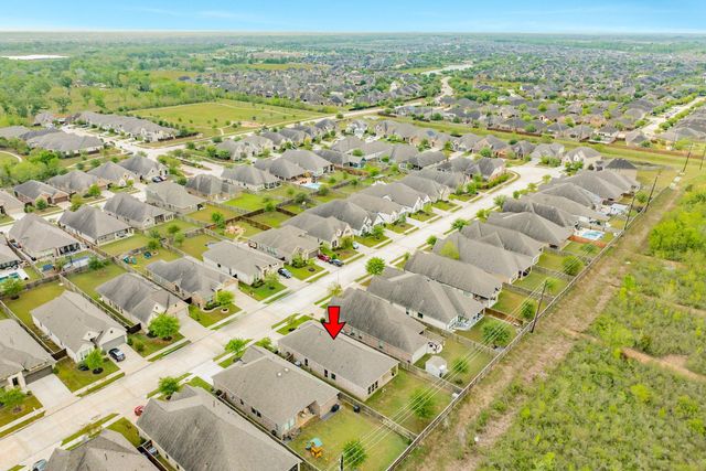 9230 Eckert Road, Iowa Colony, TX 77583