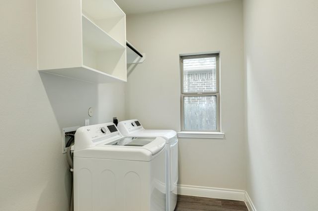 9230 Eckert Road, Iowa Colony, TX 77583