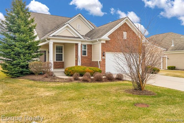 9415 Sand Hill Drive, Grand Blanc, MI 48439
