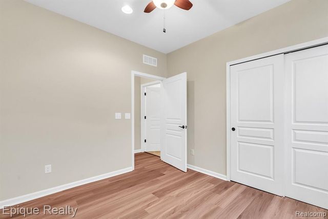 9415 Sand Hill Drive, Grand Blanc, MI 48439