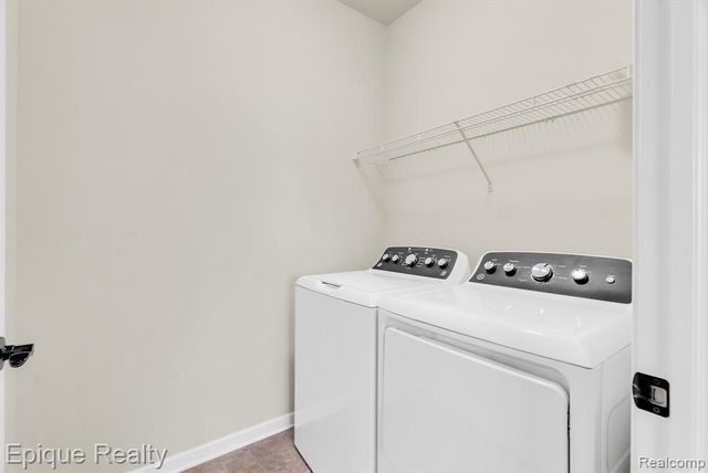 9415 Sand Hill Drive, Grand Blanc, MI 48439