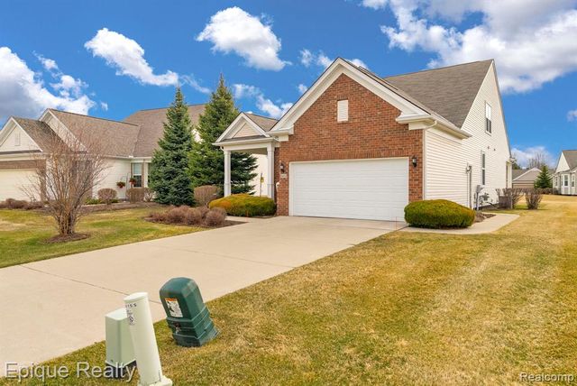 9415 Sand Hill Drive, Grand Blanc, MI 48439
