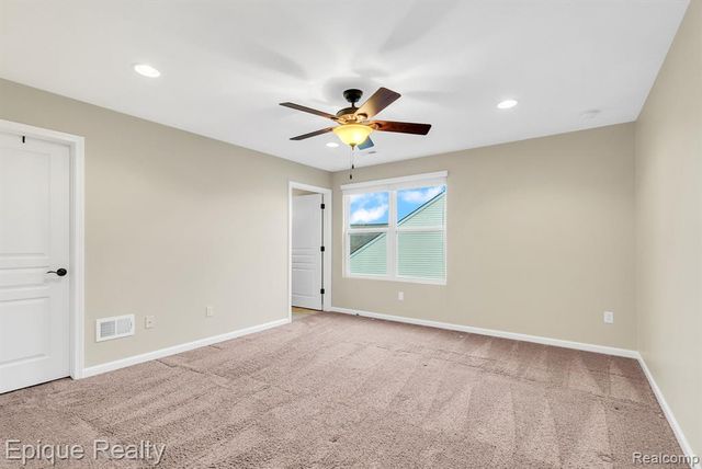 9415 Sand Hill Drive, Grand Blanc, MI 48439