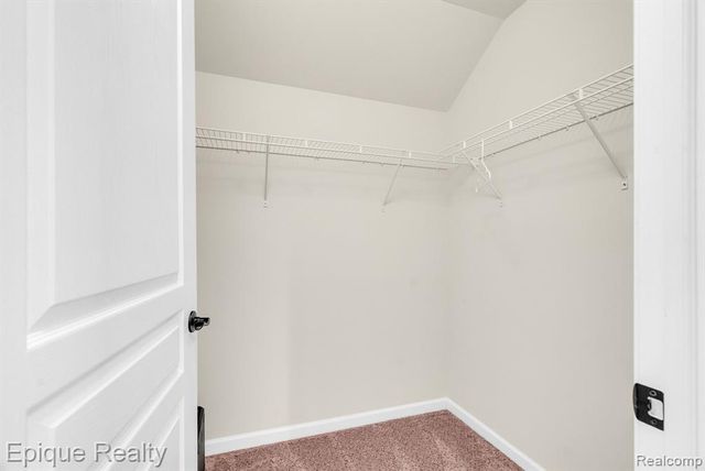 9415 Sand Hill Drive, Grand Blanc, MI 48439