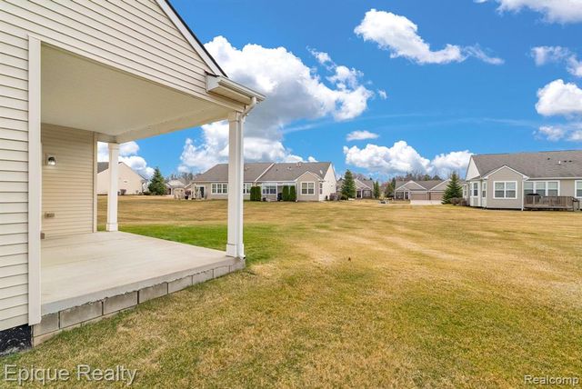 9415 Sand Hill Drive, Grand Blanc, MI 48439