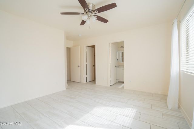 8563 W MISSION Lane, Peoria, AZ 85345