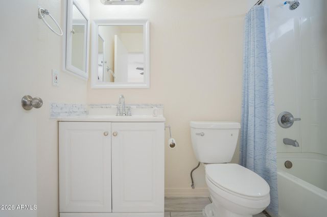 8563 W MISSION Lane, Peoria, AZ 85345