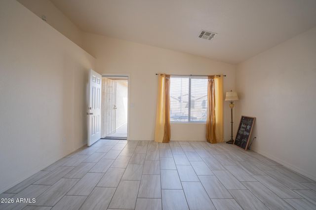 8563 W MISSION Lane, Peoria, AZ 85345