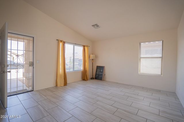 8563 W MISSION Lane, Peoria, AZ 85345