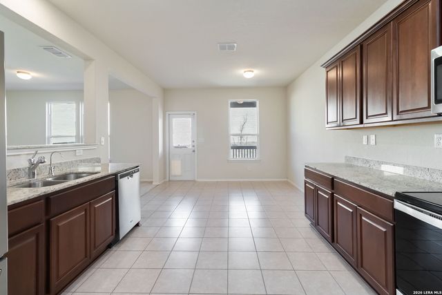 10331 Braunig, San Antonio, TX 78252