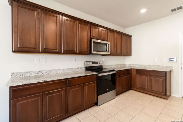 10331 Braunig, San Antonio, TX 78252