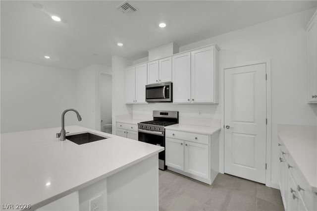 11476 PANOLEDGE Avenue, Las Vegas, NV 89138