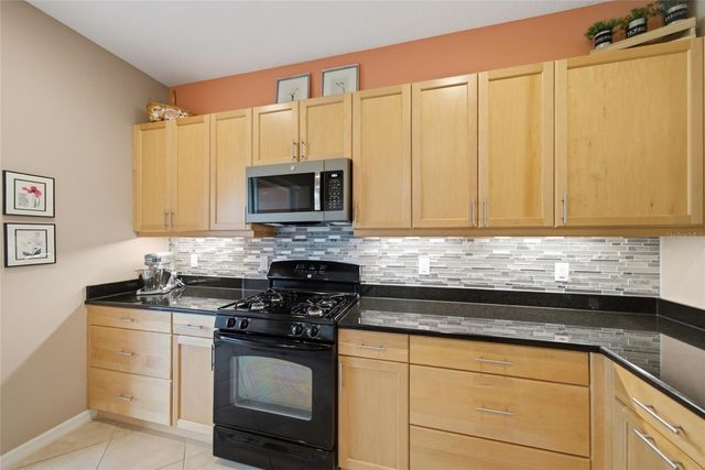 5002 BOSTON COMMON GLEN, Bradenton, FL 34211