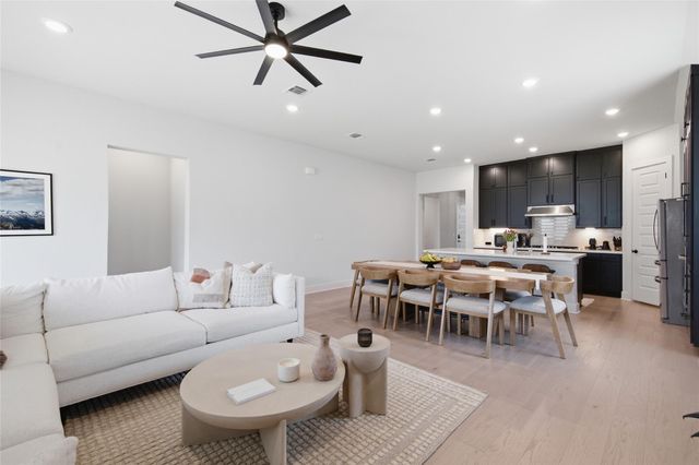 7712 Ellas Inlet DR, Austin, TX 78744