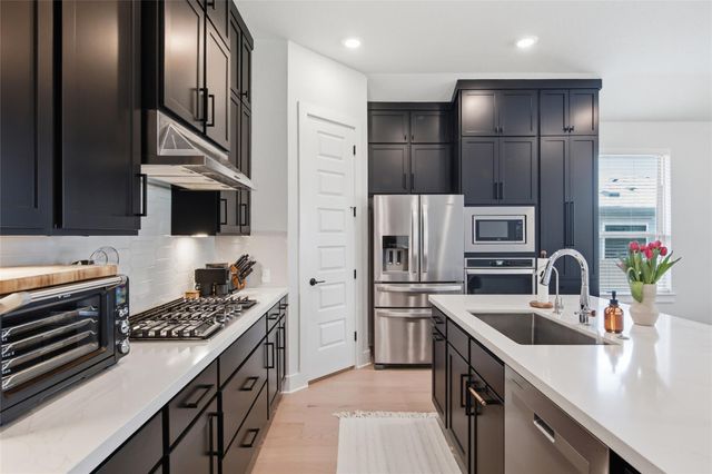 7712 Ellas Inlet DR, Austin, TX 78744