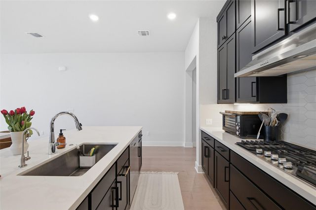 7712 Ellas Inlet DR, Austin, TX 78744